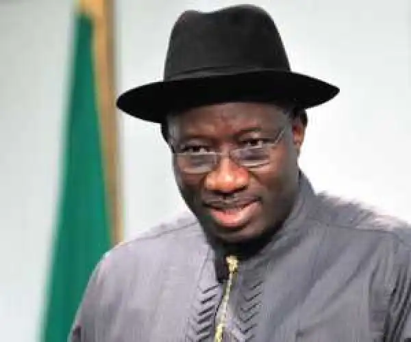 LMAO! Goodluck Jonathan’s Official Portrait Found Inside Government Toilet [See Photo]